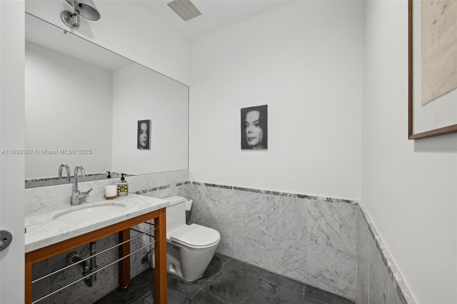 CHATHAM AT AQUA CONDO - Residential