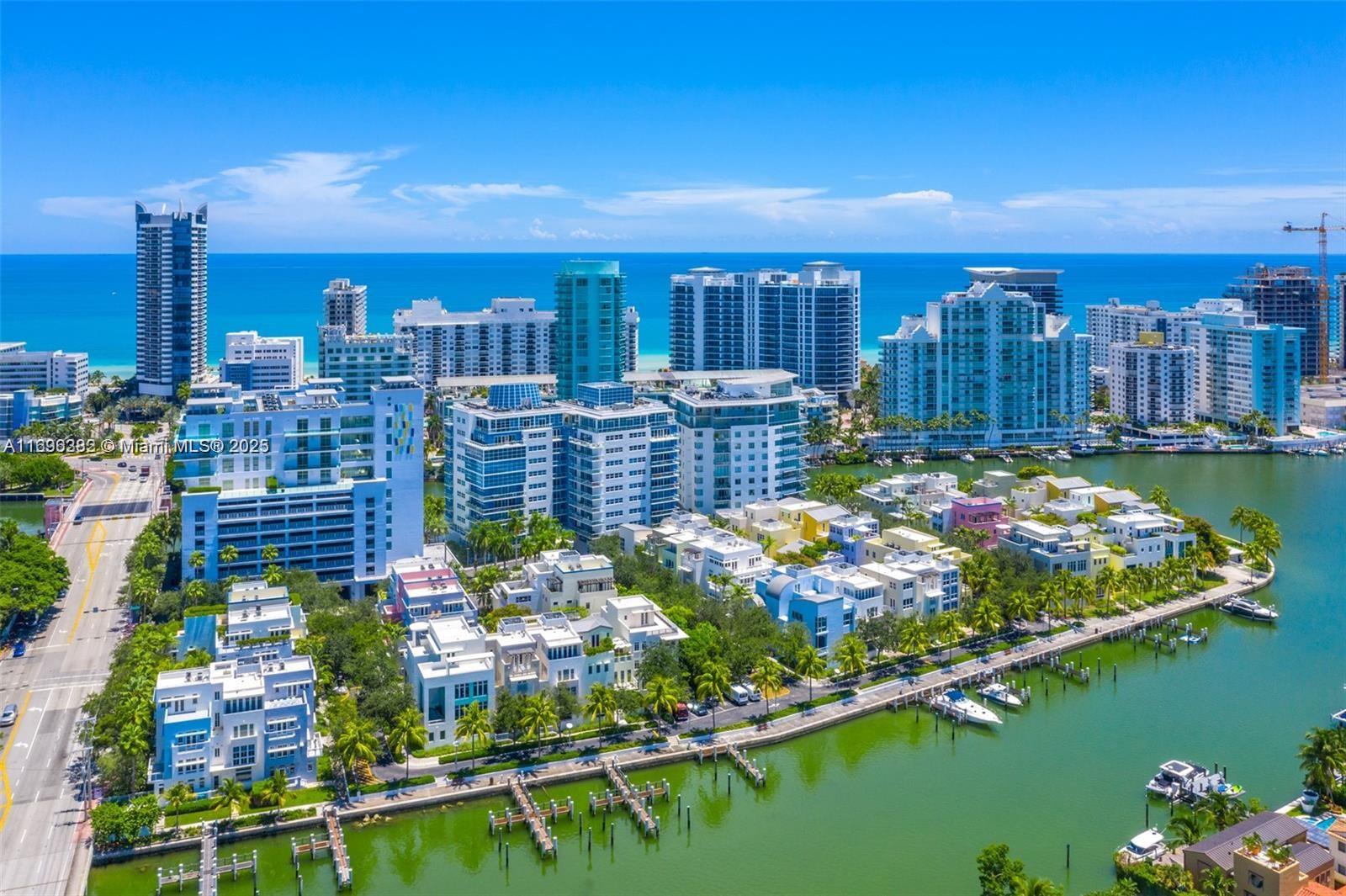 CHATHAM AT AQUA CONDO - Residential