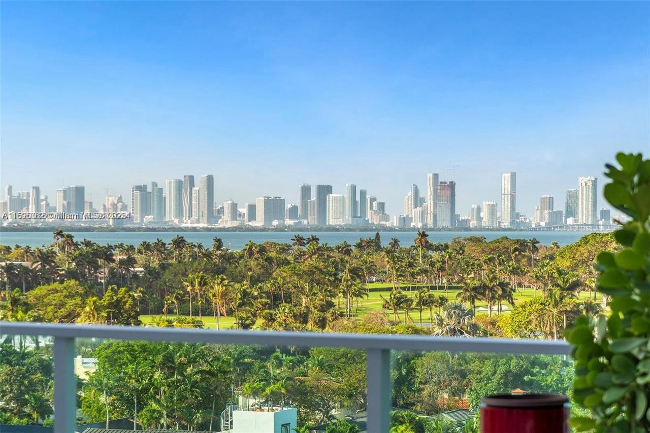 CHATHAM AT AQUA CONDO - Residential
