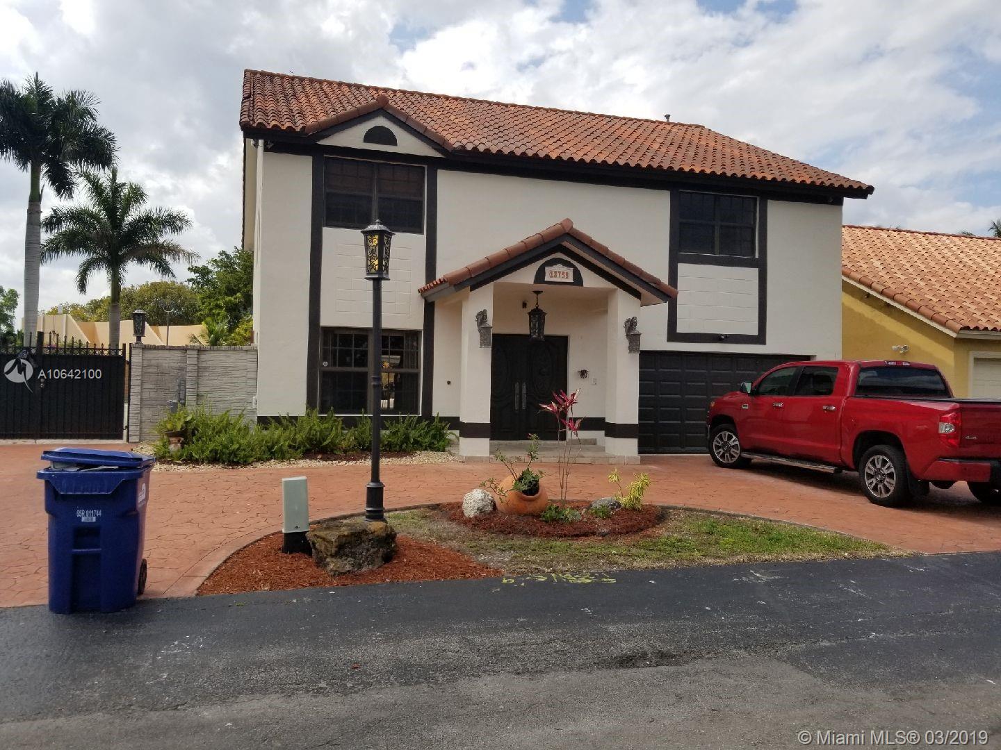 WEST ESPLANADE - Residential