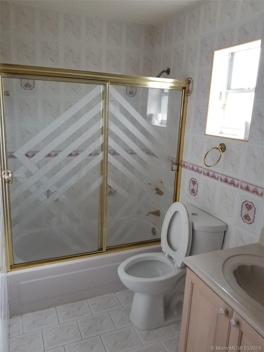 WEST ESPLANADE - Residential