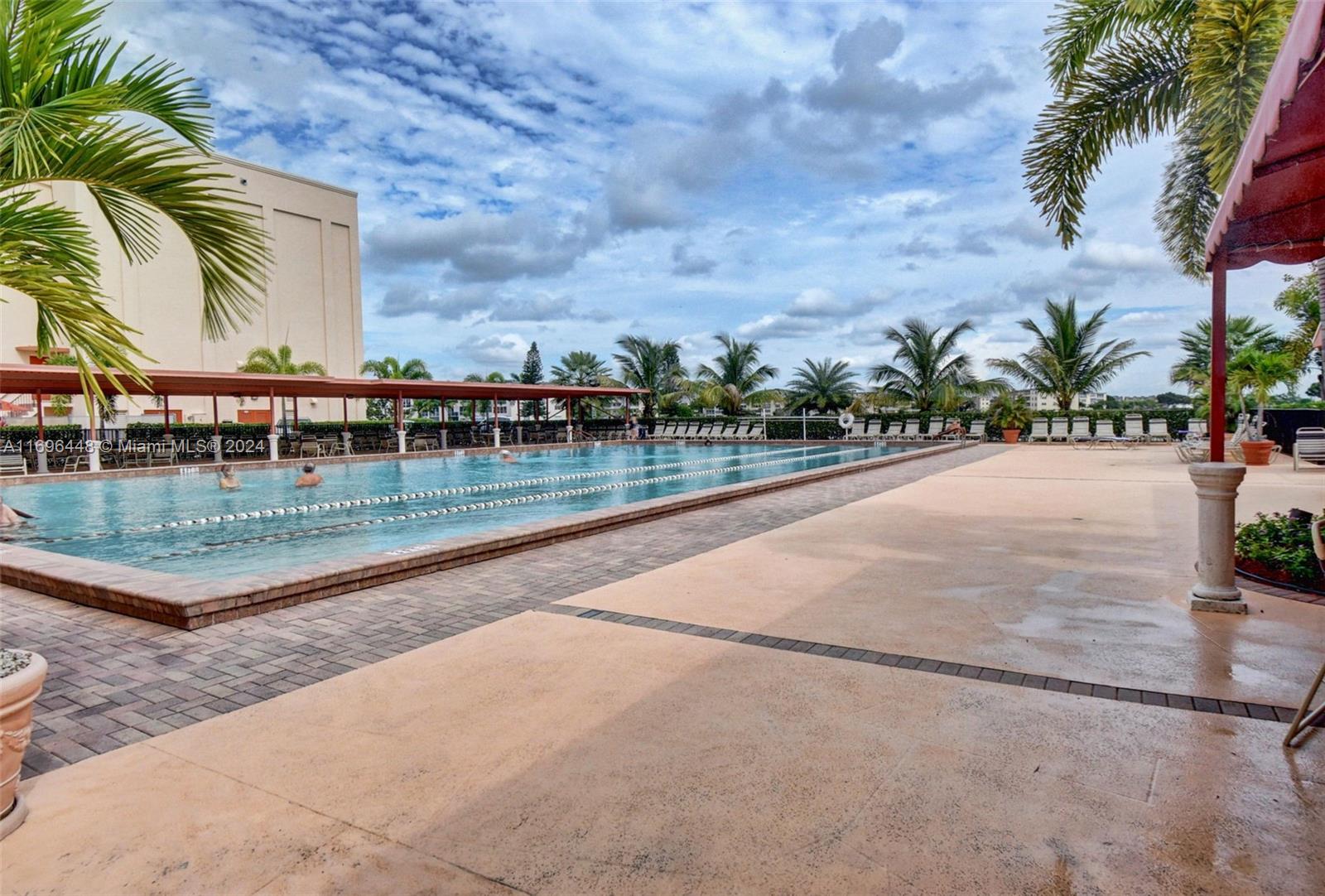 MANSFIELD AT CENTURY VILL - Residential