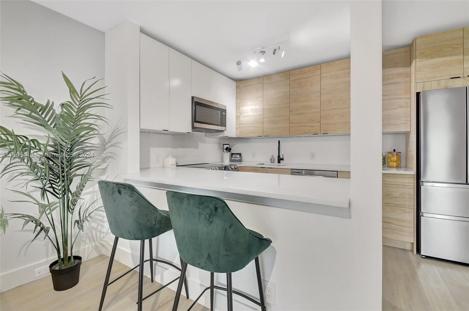 MANSFIELD AT CENTURY VILL - Residential