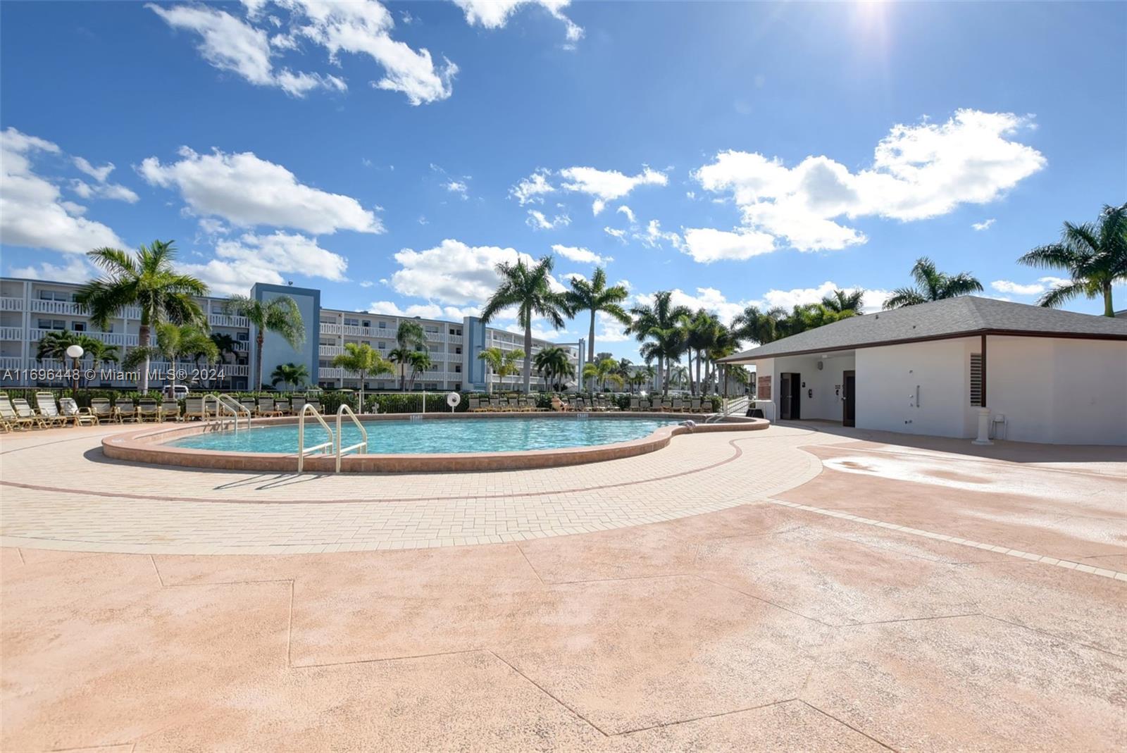 MANSFIELD AT CENTURY VILL - Residential