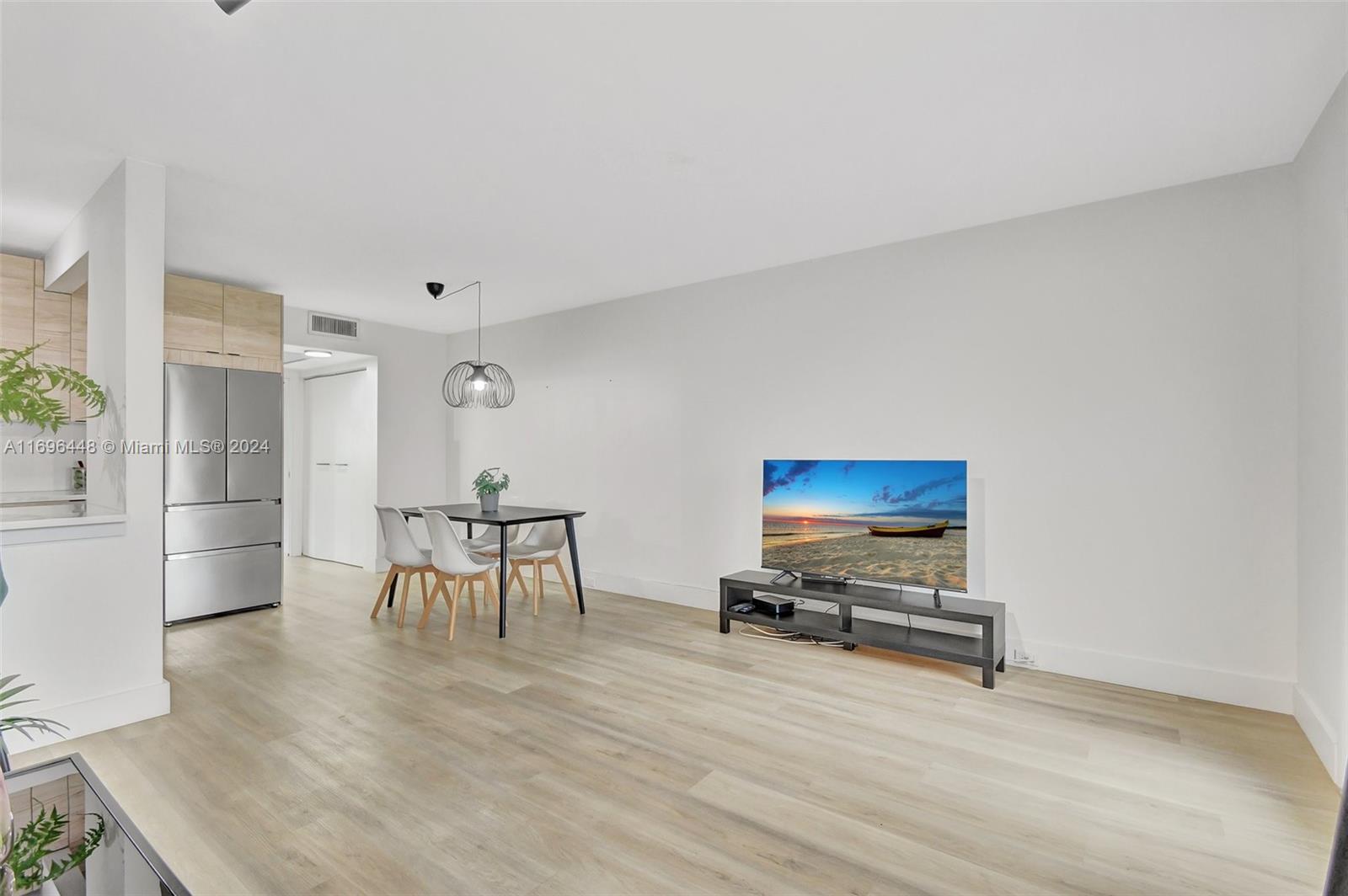 MANSFIELD AT CENTURY VILL - Residential