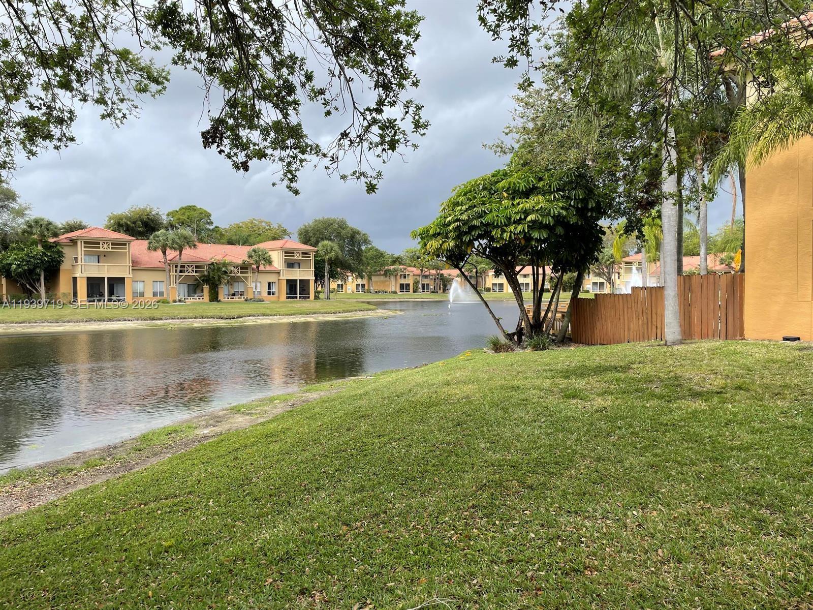 PALM LAKE CONDO - Residential