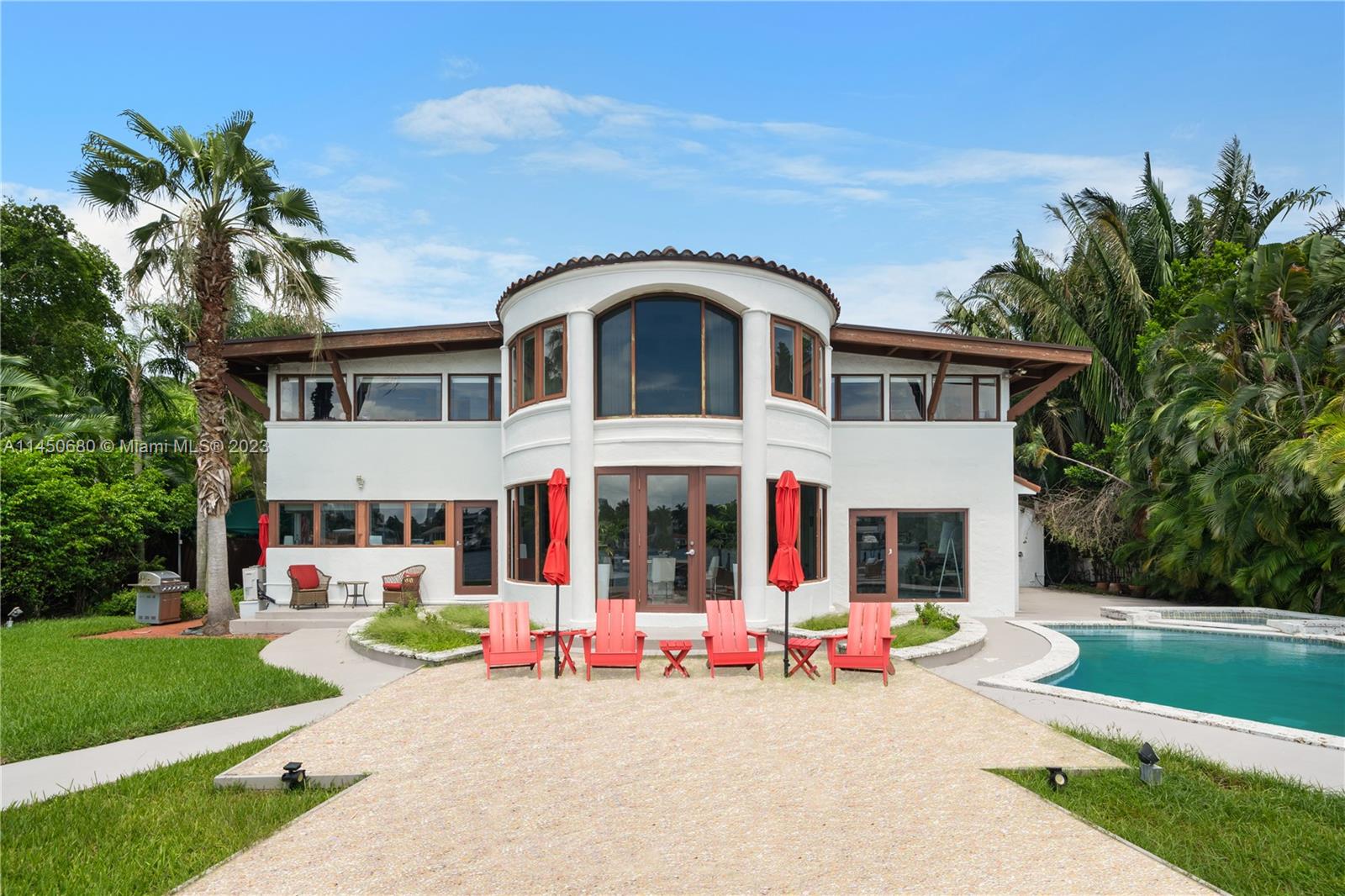 HIBISCUS ISLAND - Land