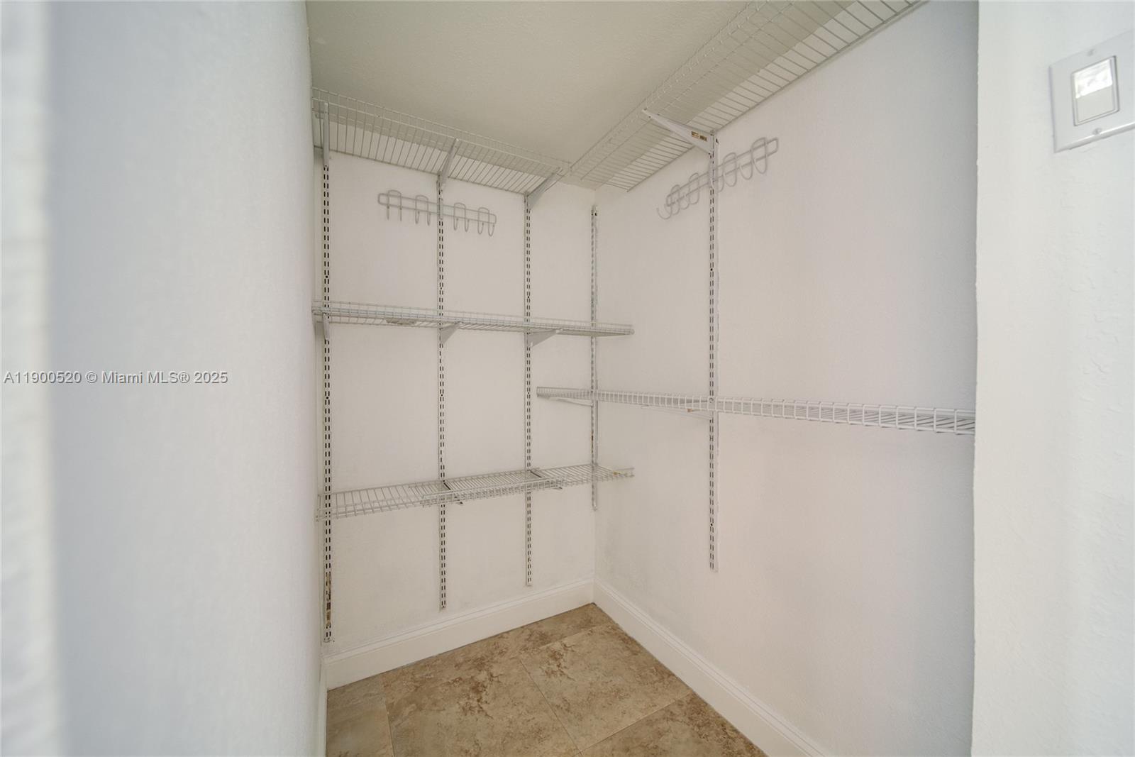 ARLEN HOUSE EAST CONDO - Residential