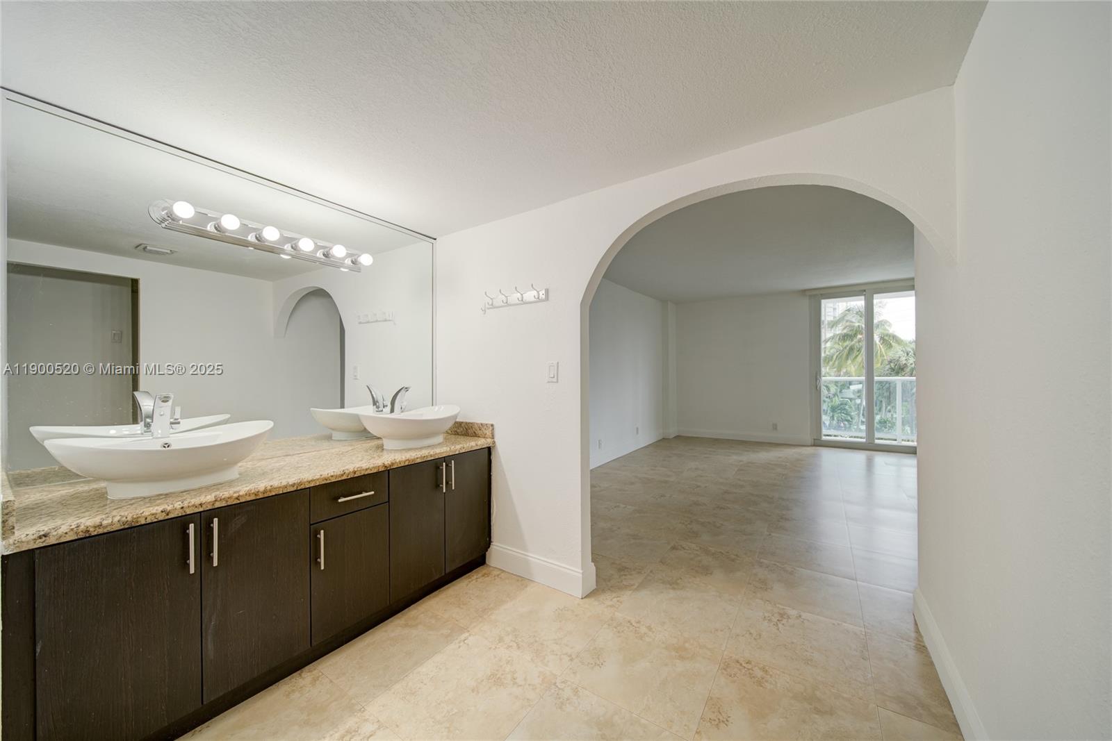 ARLEN HOUSE EAST CONDO - Residential