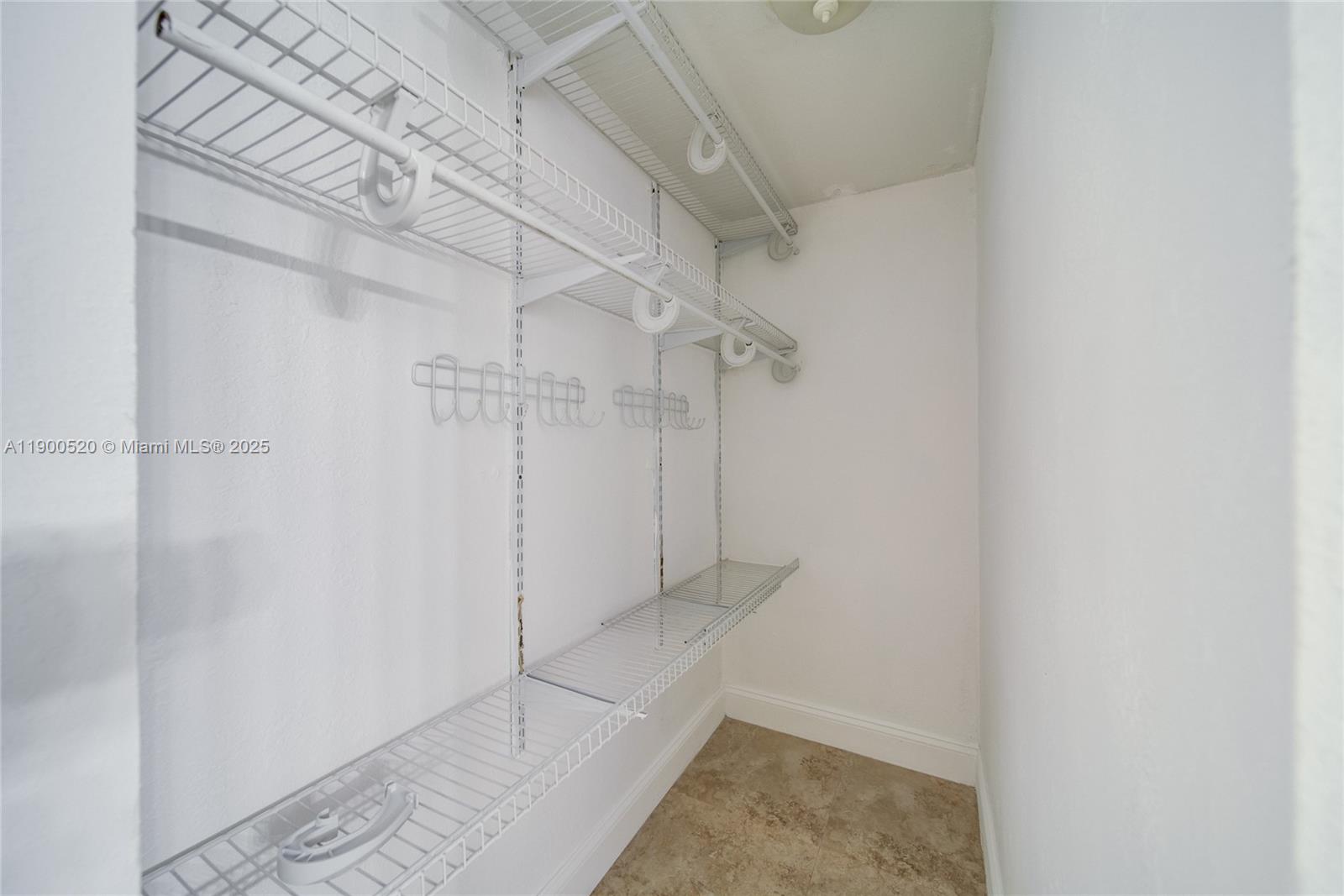 ARLEN HOUSE EAST CONDO - Residential