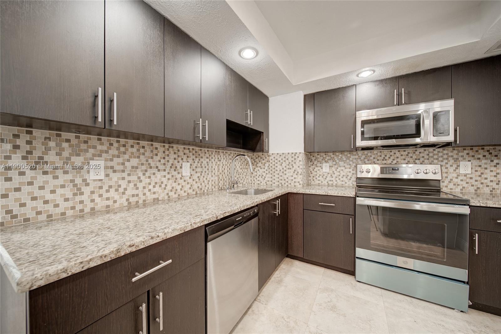 ARLEN HOUSE EAST CONDO - Residential