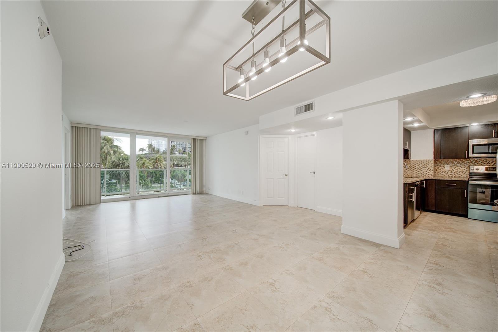 100 Bayview Dr 214