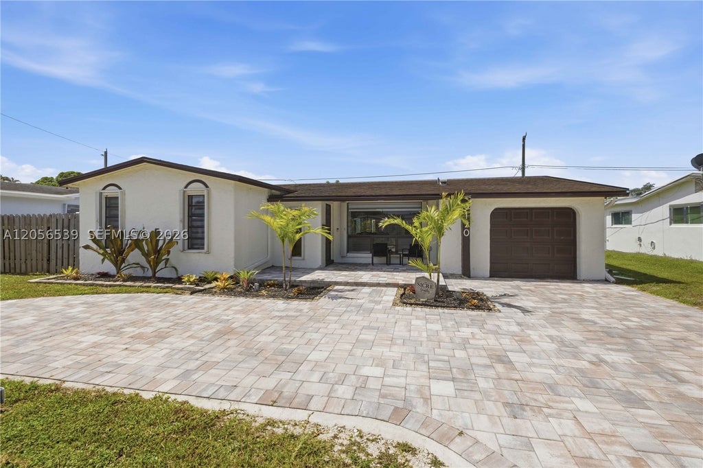 Photo of 9120 SW 55th St, Cooper City, FL 33328 (MLS # A12056539)