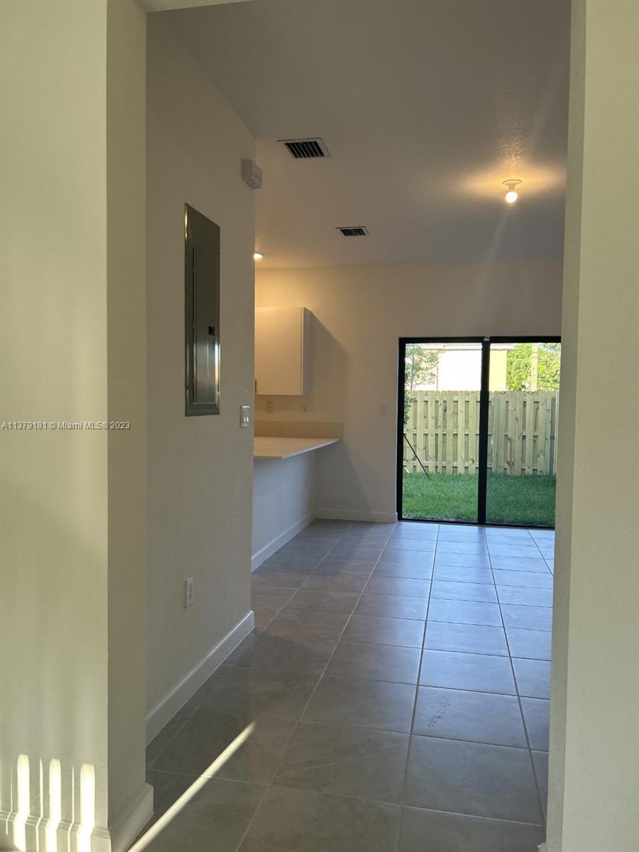 PINE ISLE - Residential Lease