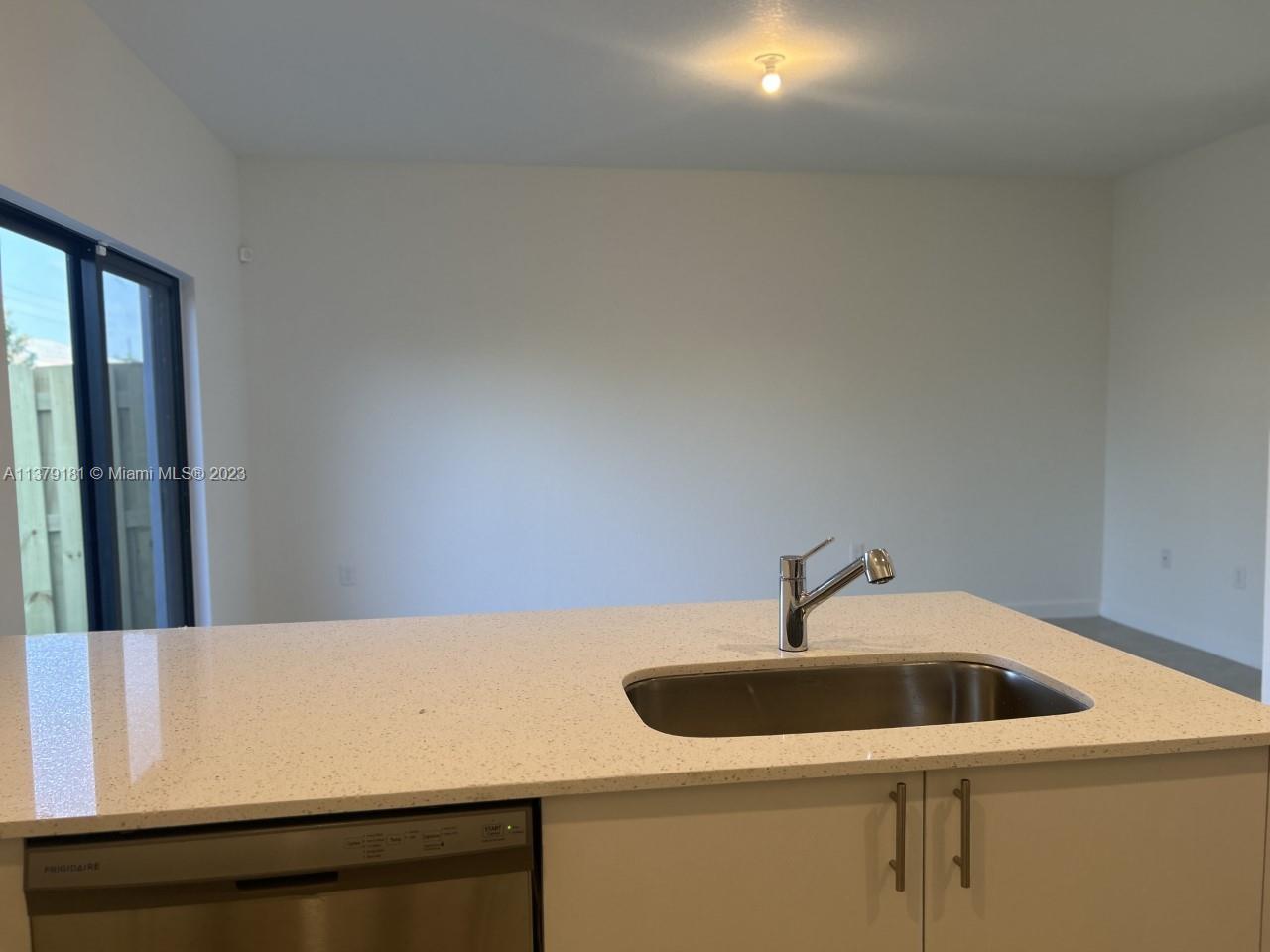 PINE ISLE - Residential Lease