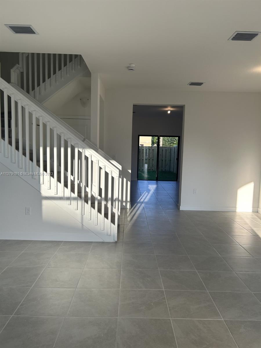 PINE ISLE - Residential Lease