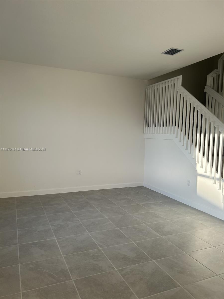 PINE ISLE - Residential Lease