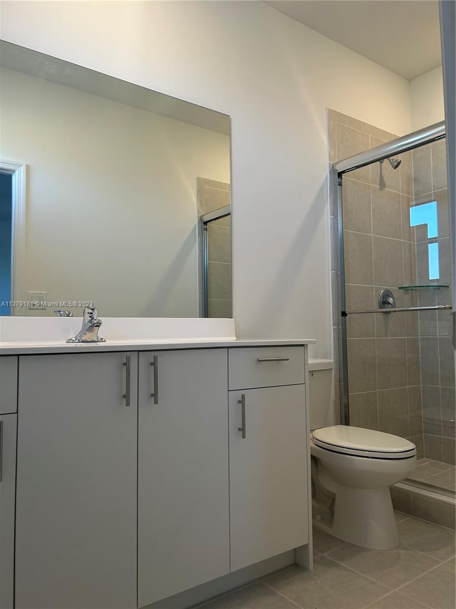 PINE ISLE - Residential Lease