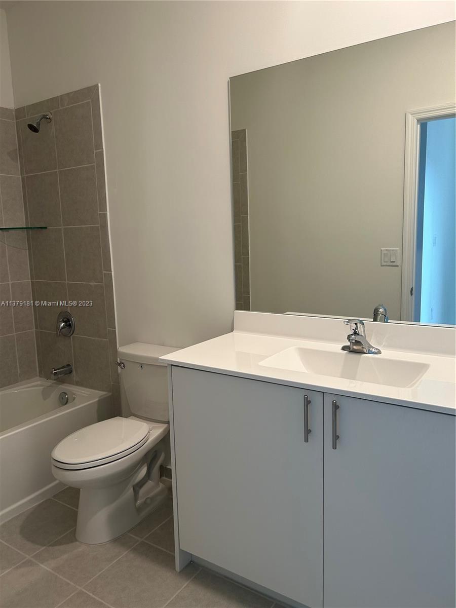 PINE ISLE - Residential Lease