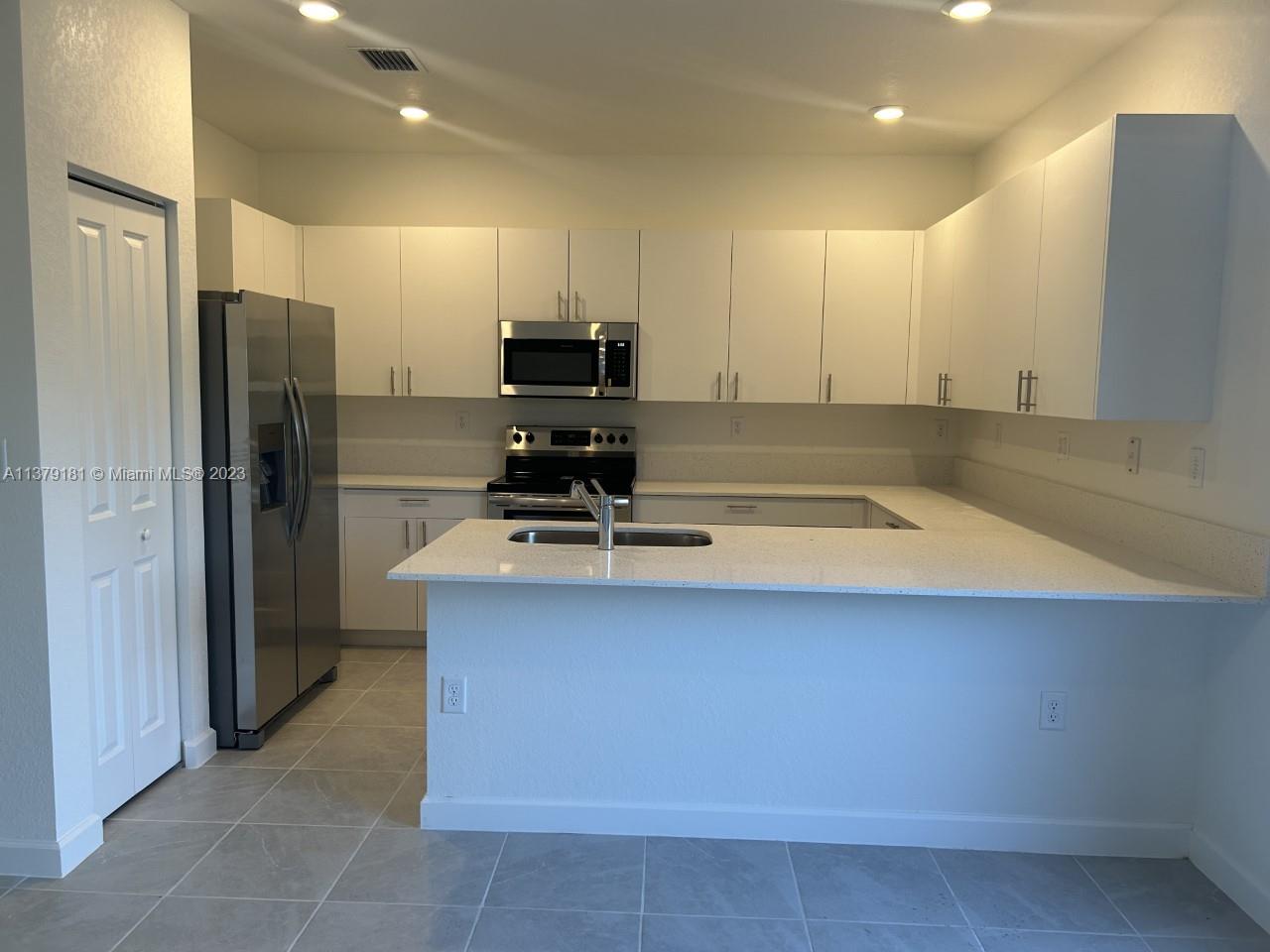 PINE ISLE - Residential Lease
