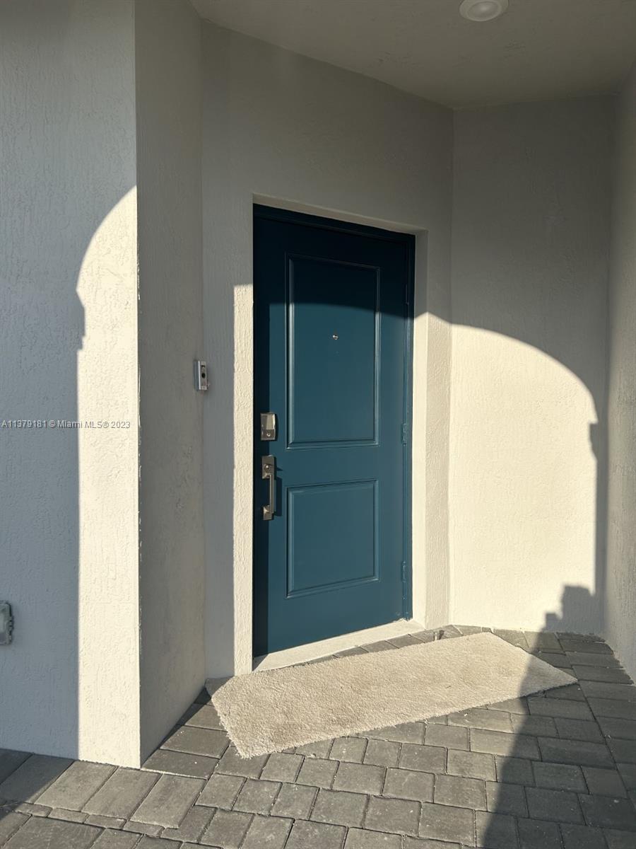 PINE ISLE - Residential Lease