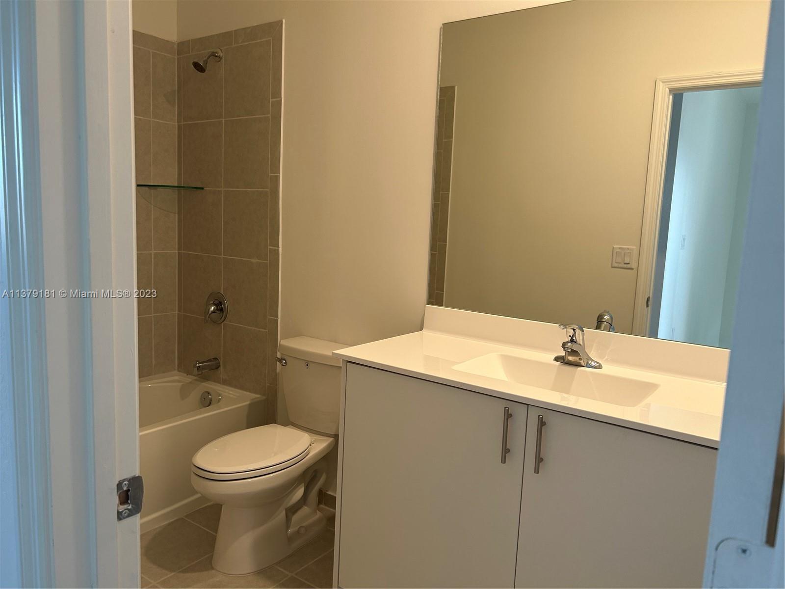 PINE ISLE - Residential Lease