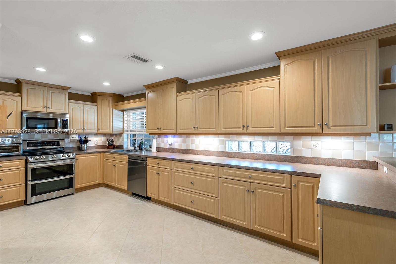 OAK WOOD - Residential