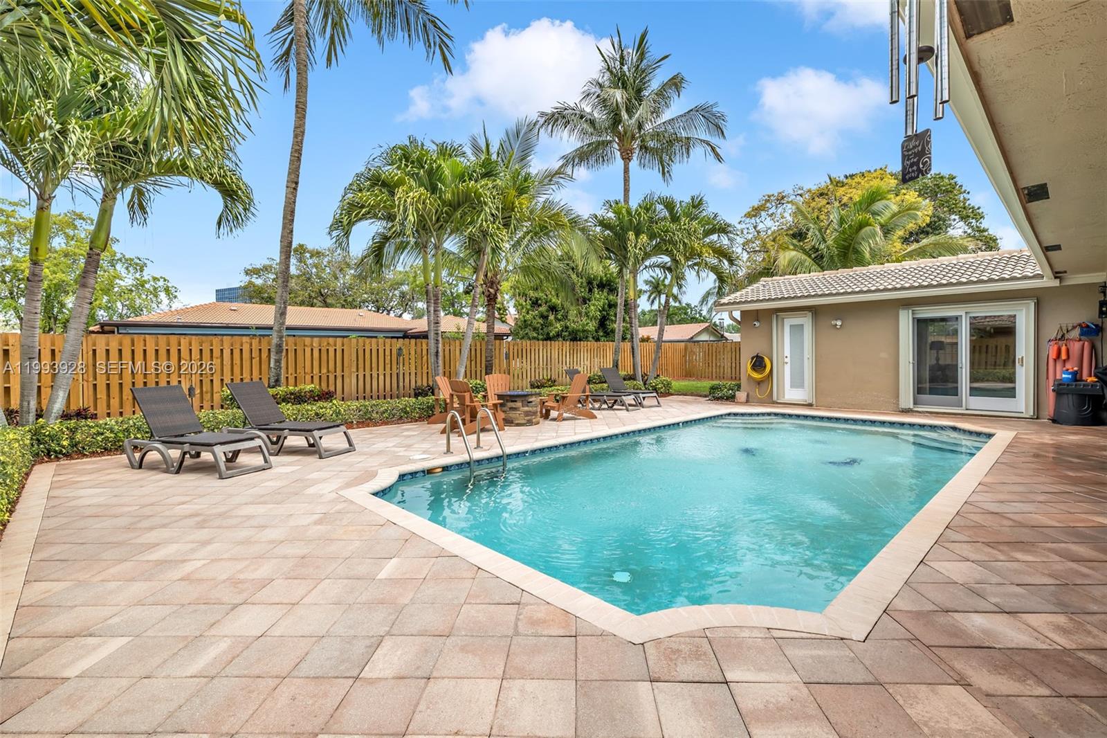 OAK WOOD - Residential