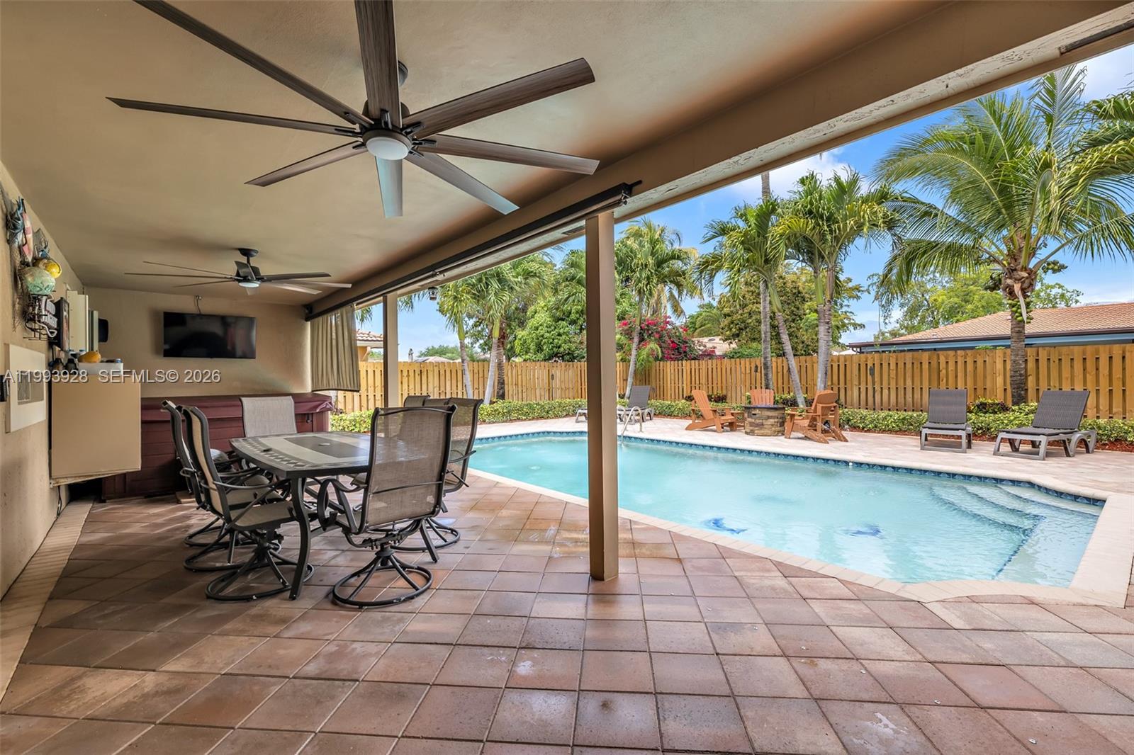 OAK WOOD - Residential