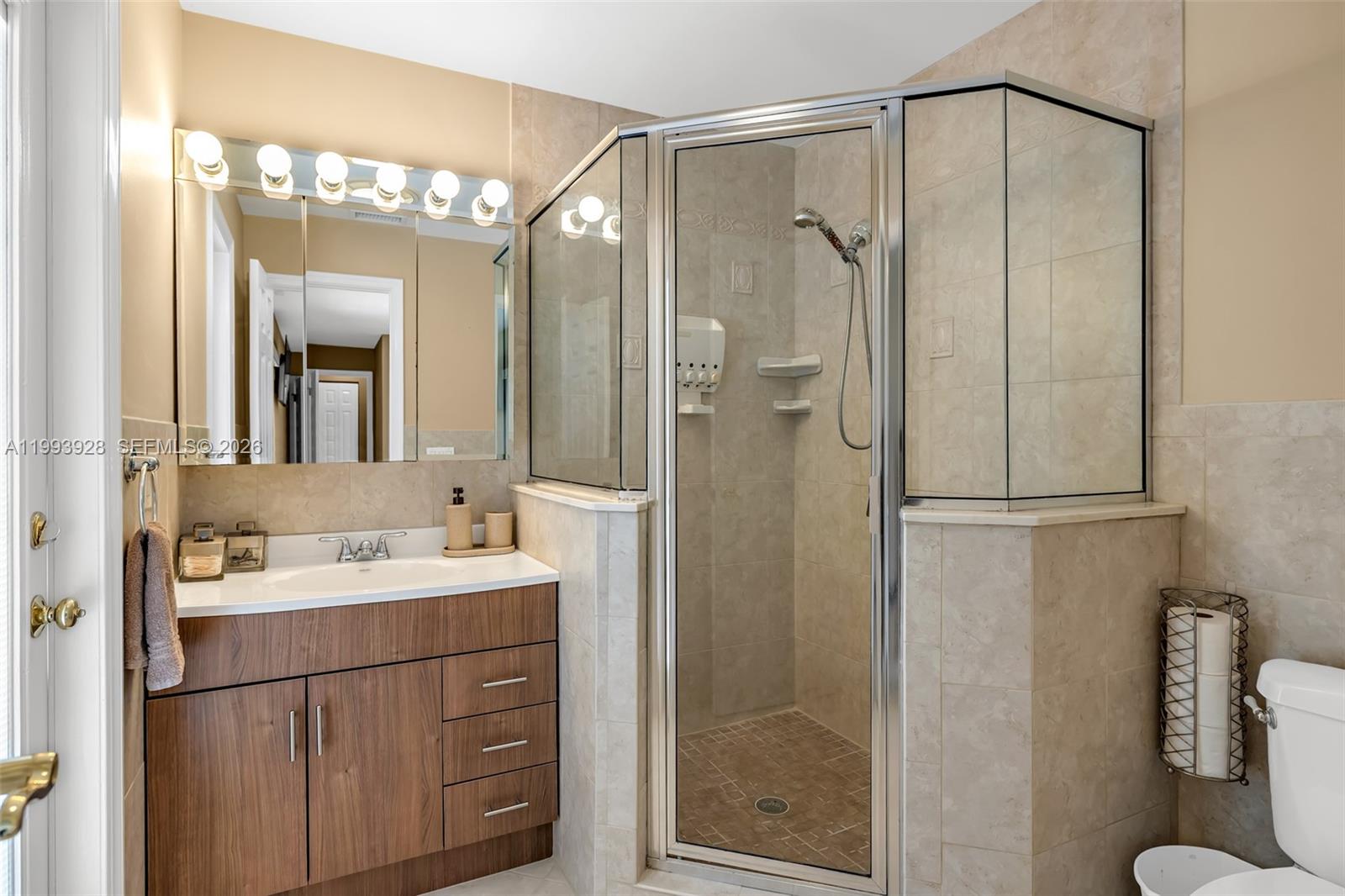 OAK WOOD - Residential