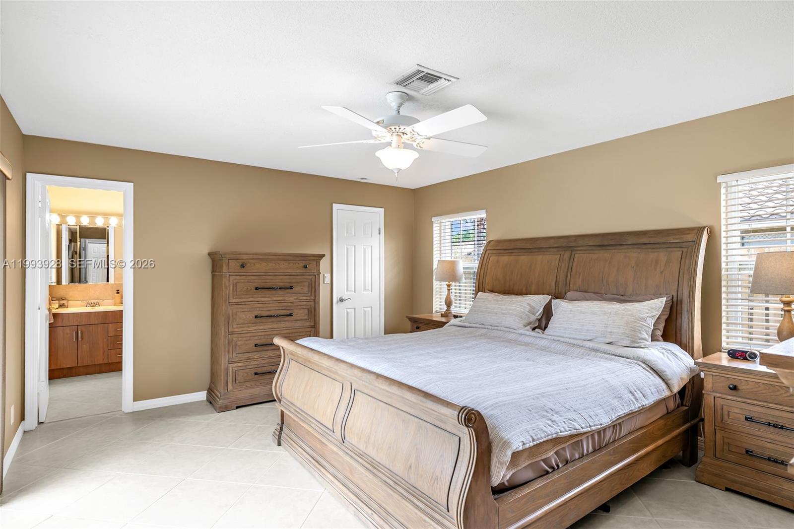 OAK WOOD - Residential