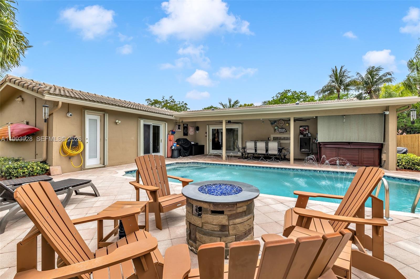 OAK WOOD - Residential