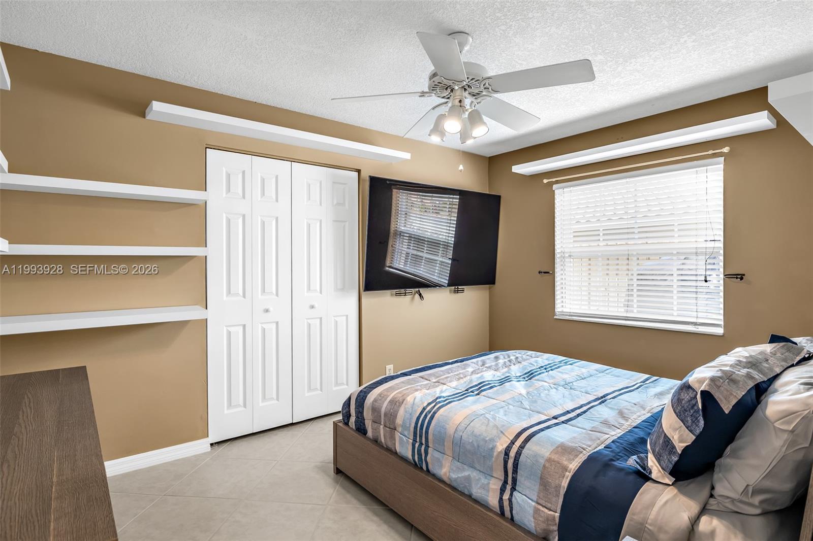 OAK WOOD - Residential