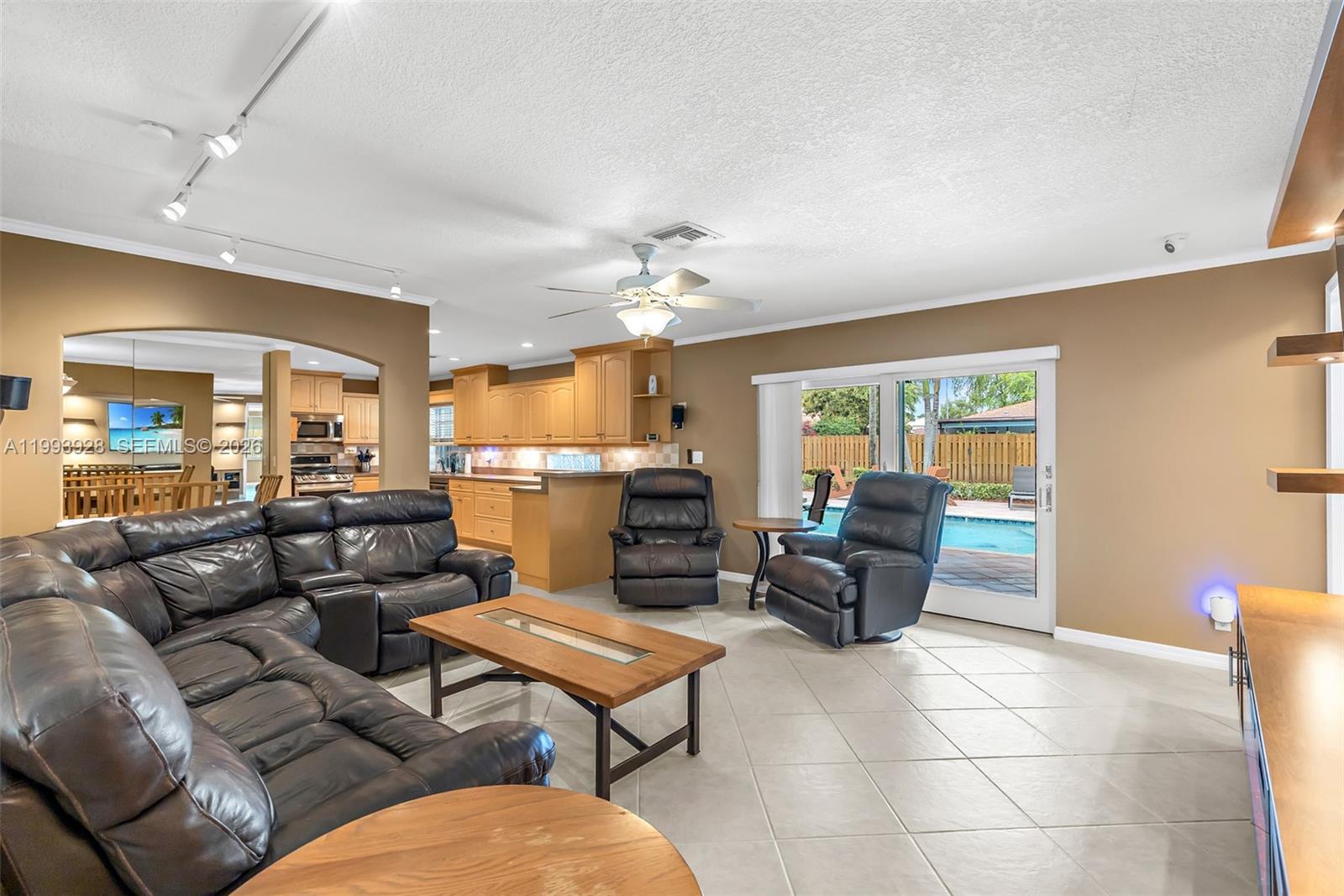 OAK WOOD - Residential