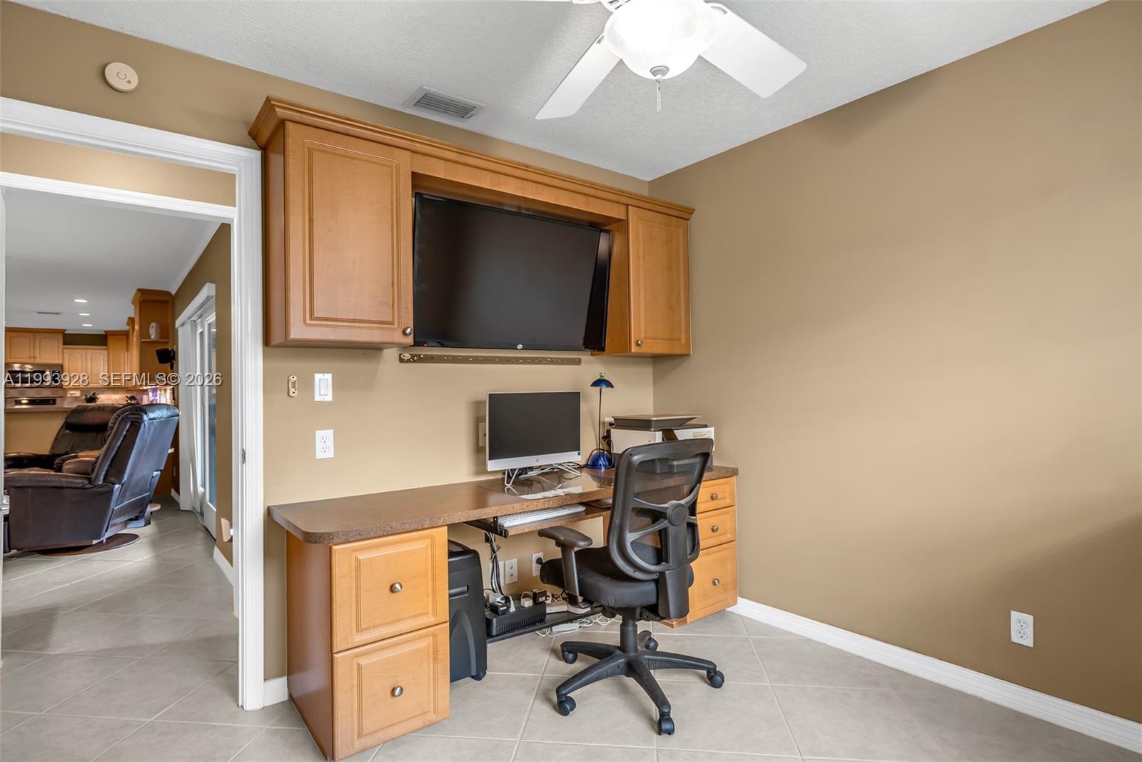 OAK WOOD - Residential