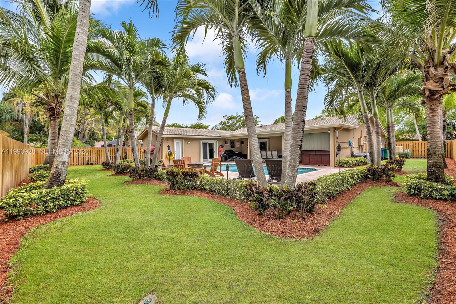 OAK WOOD - Residential