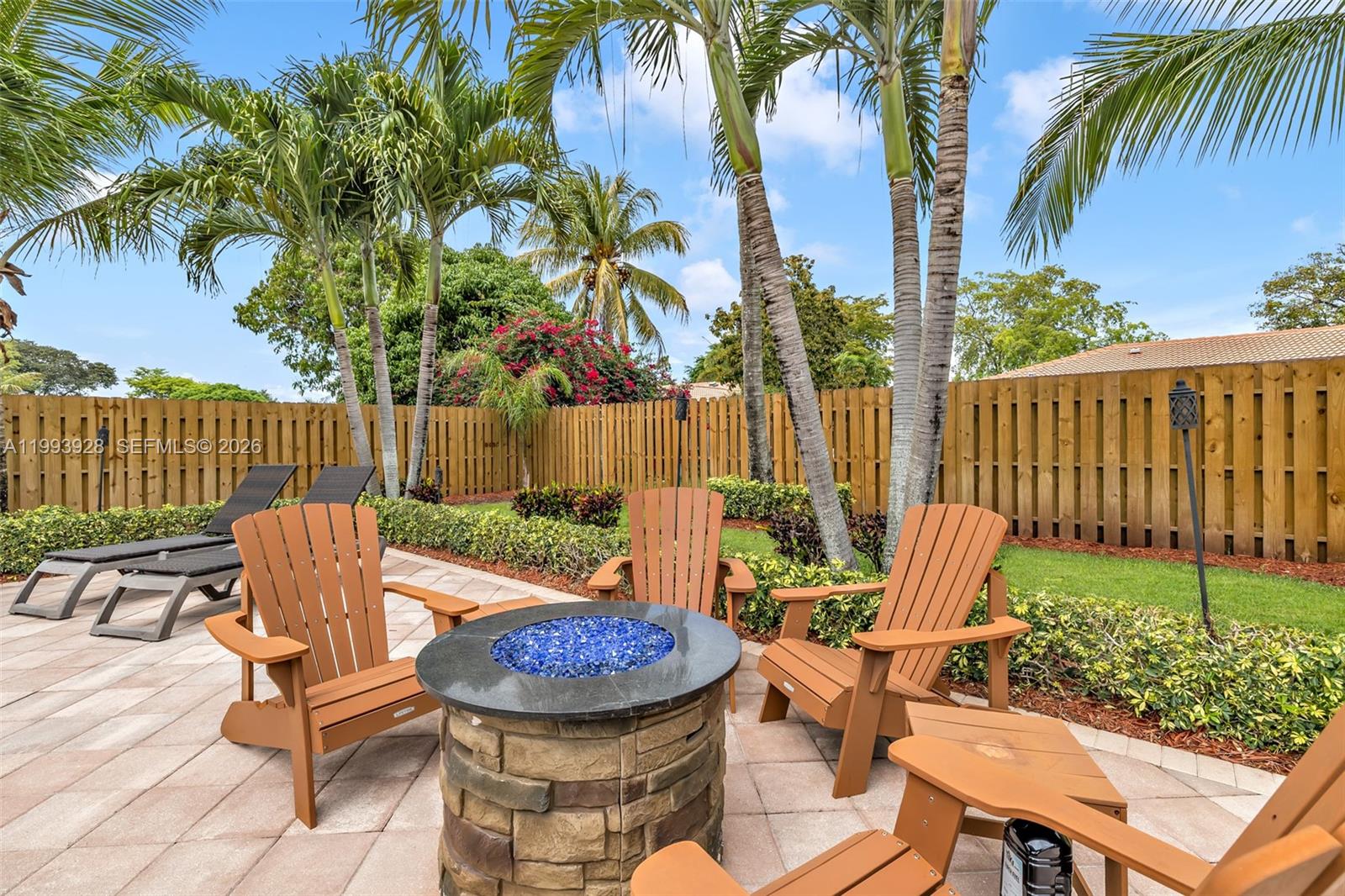 OAK WOOD - Residential