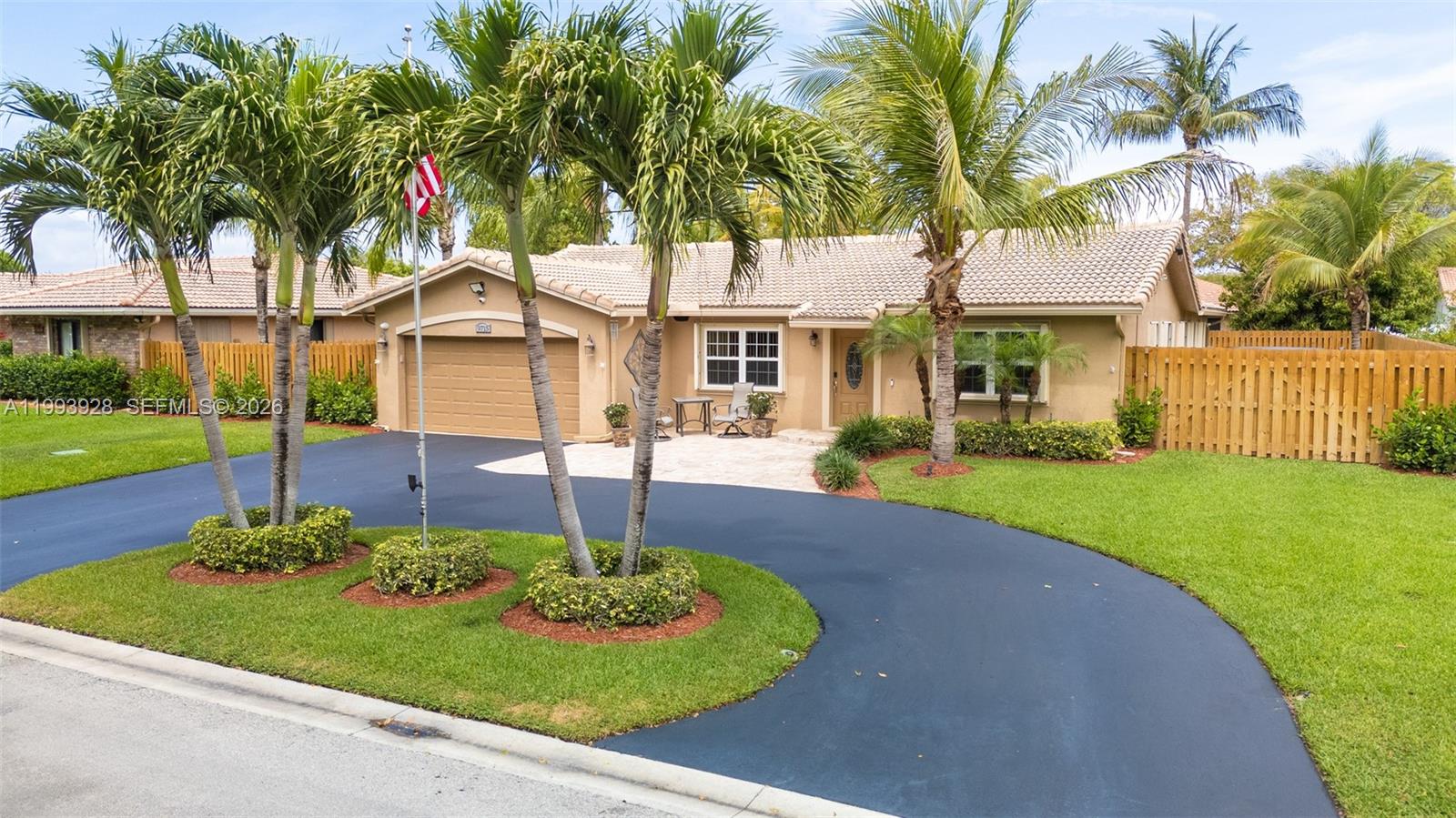 OAK WOOD - Residential