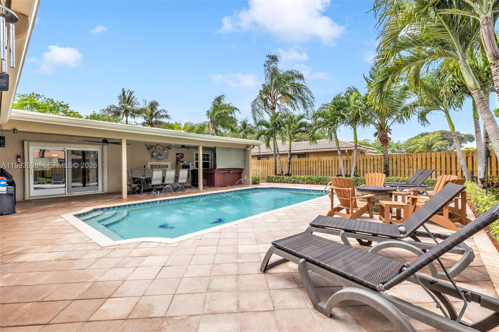 OAK WOOD - Residential