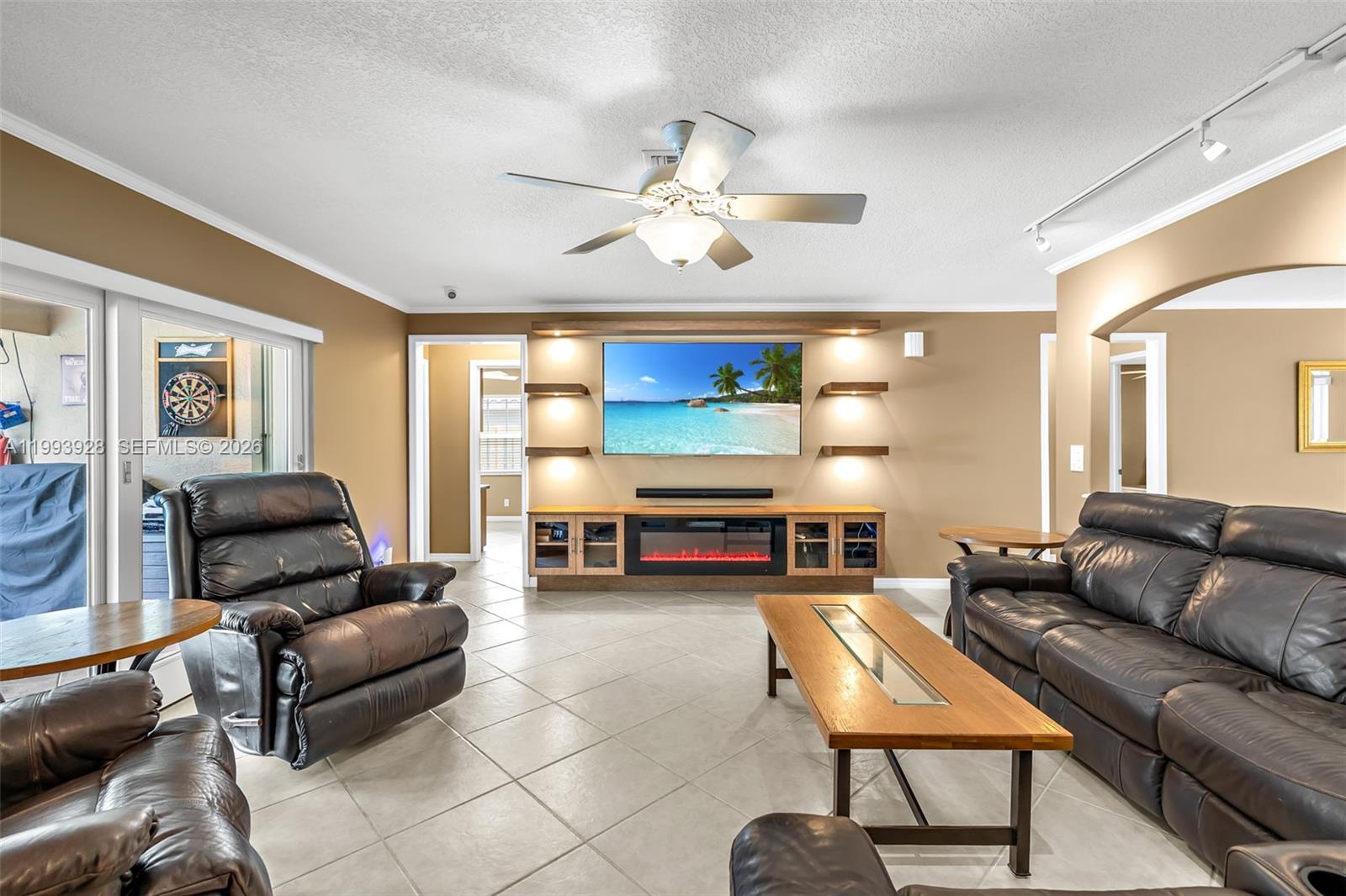 OAK WOOD - Residential