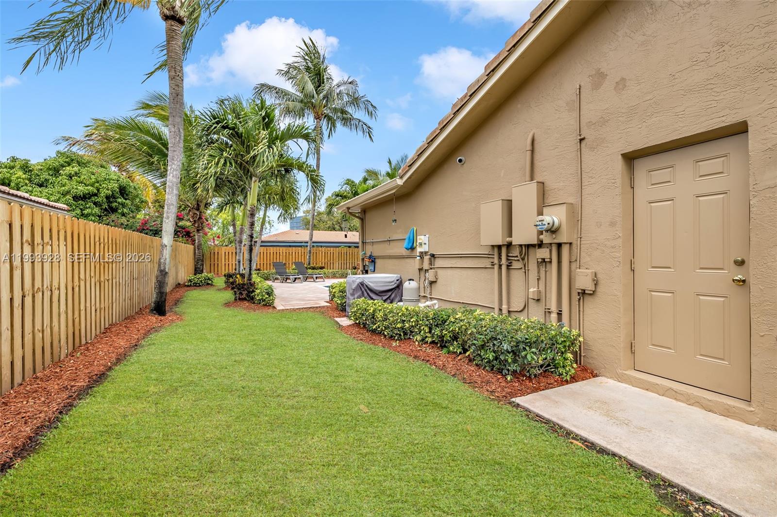 OAK WOOD - Residential