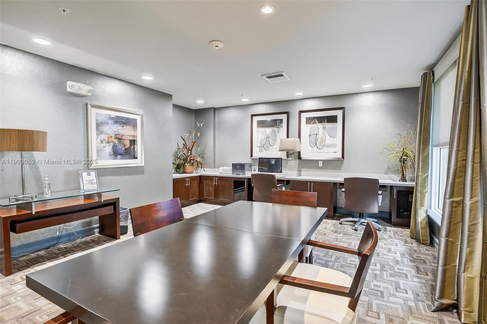 LAUDERDALE ONE CONDO - Residential