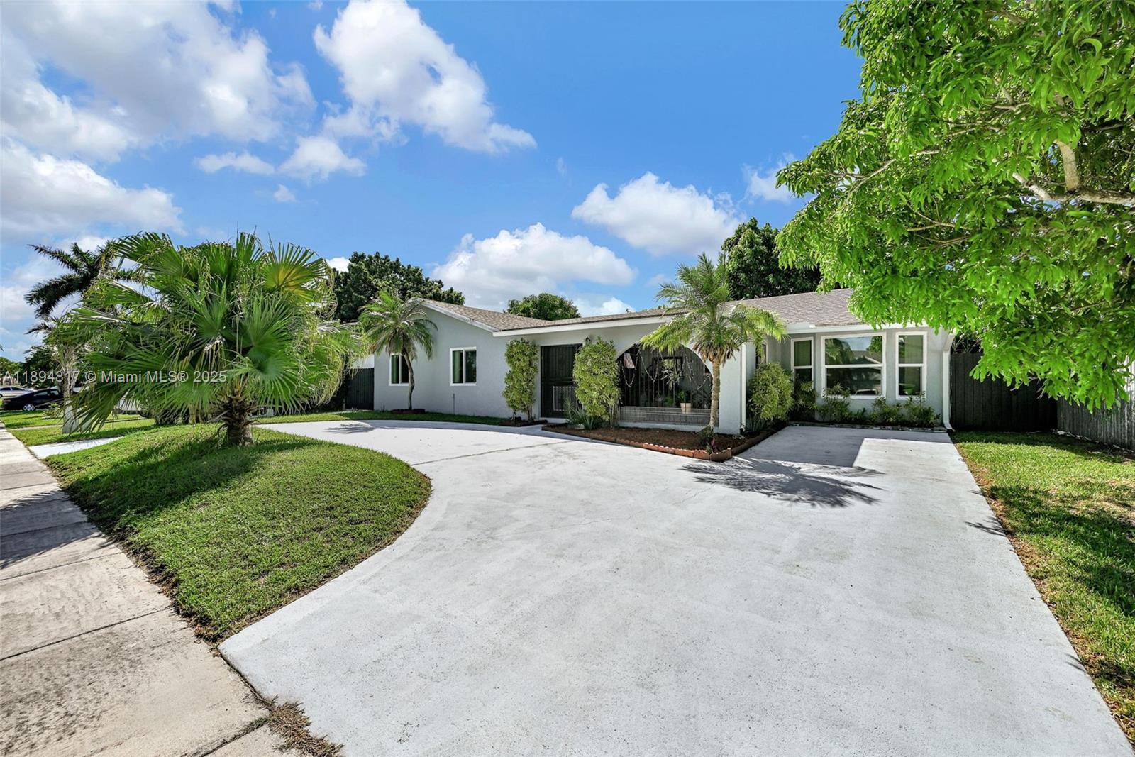 PINE LAKE SEC 1 - Residential