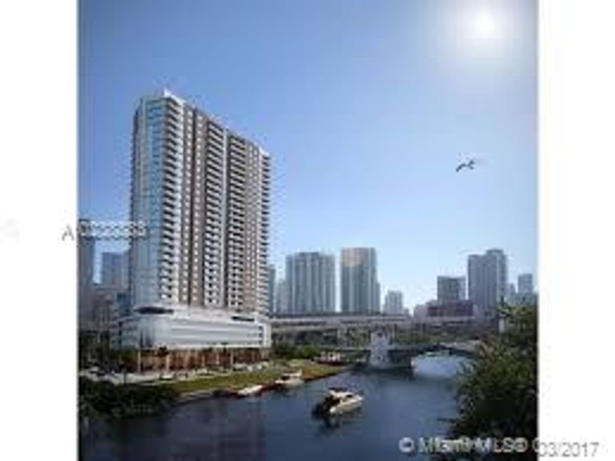 Spacious Fully furnished apartment with Large Living and Dining Area. Great Kitchen with Marble Counter Tops,3 bedroom 2 full baths, Large Closet in each room, Beautiful Hardwood Floors, Central A/C, Washer and Dryer in Unit, Fantastic opportunity to live in a central location by the River.  Great views of Downtown Miami Skyline.