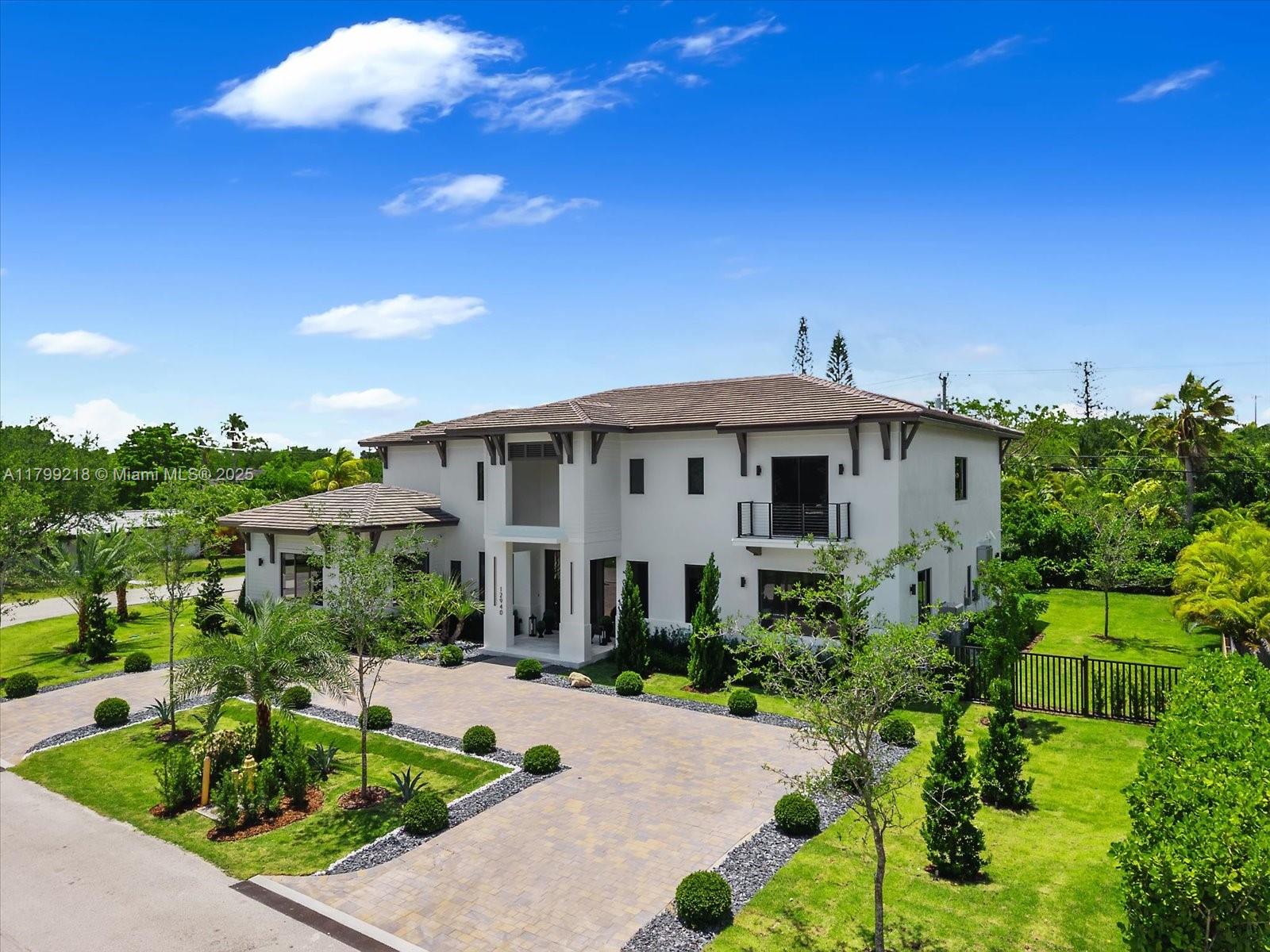 SUNILAND MANOR 1ST ADDN - Residential
