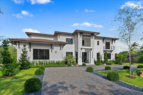 12940 SW 82nd Pl Pinecrest FL 33156