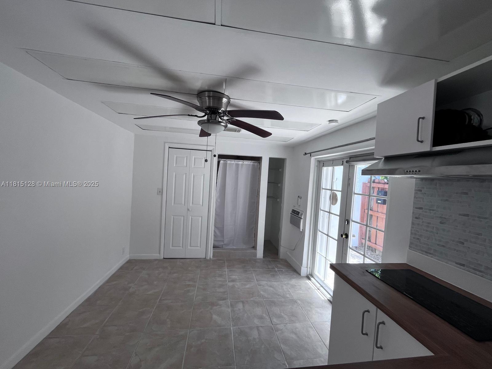 NORMANDY WATERWAY SUB - Residential Lease