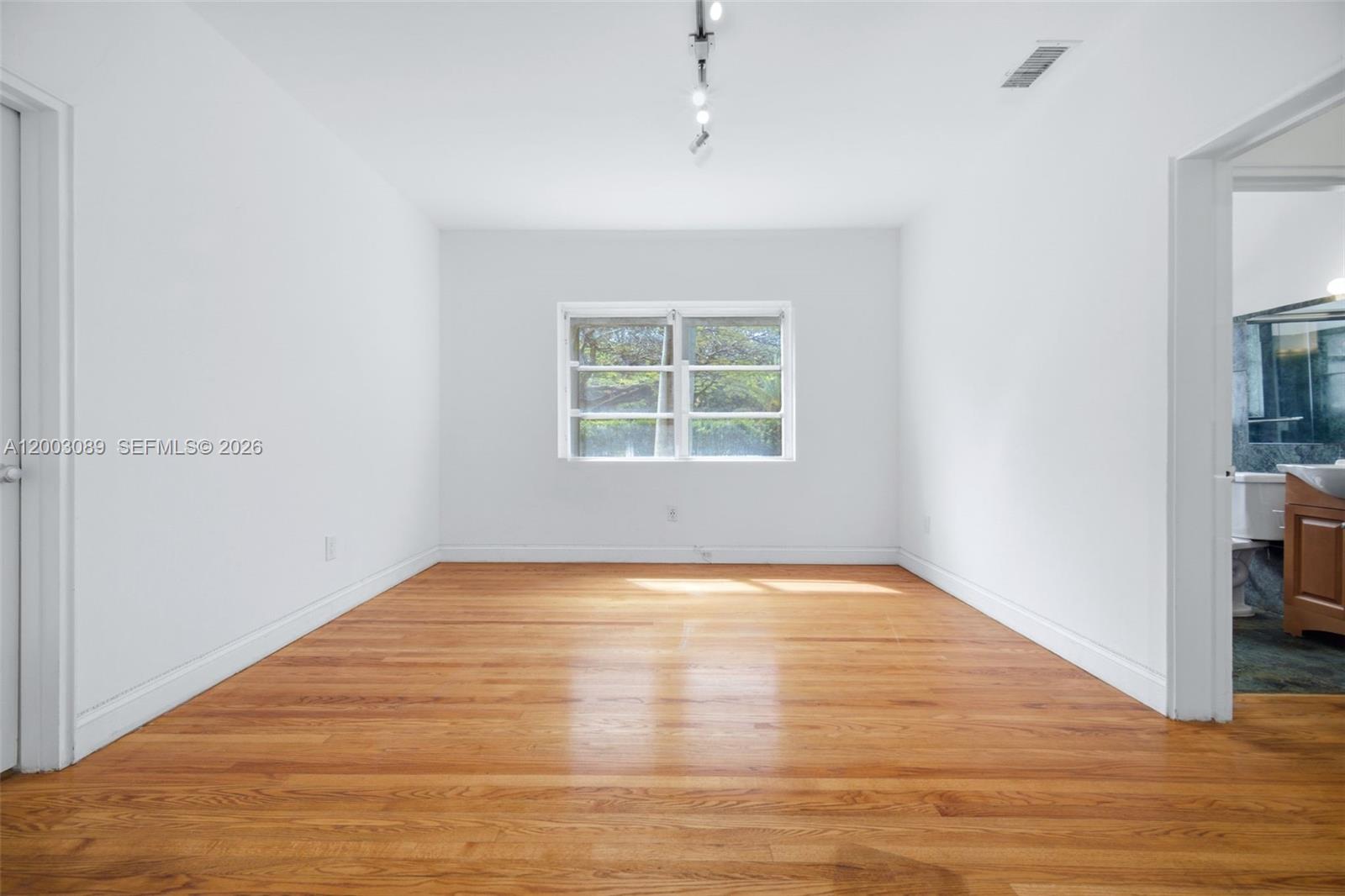 BRICKELL HAMMOCK UN 1 - Residential