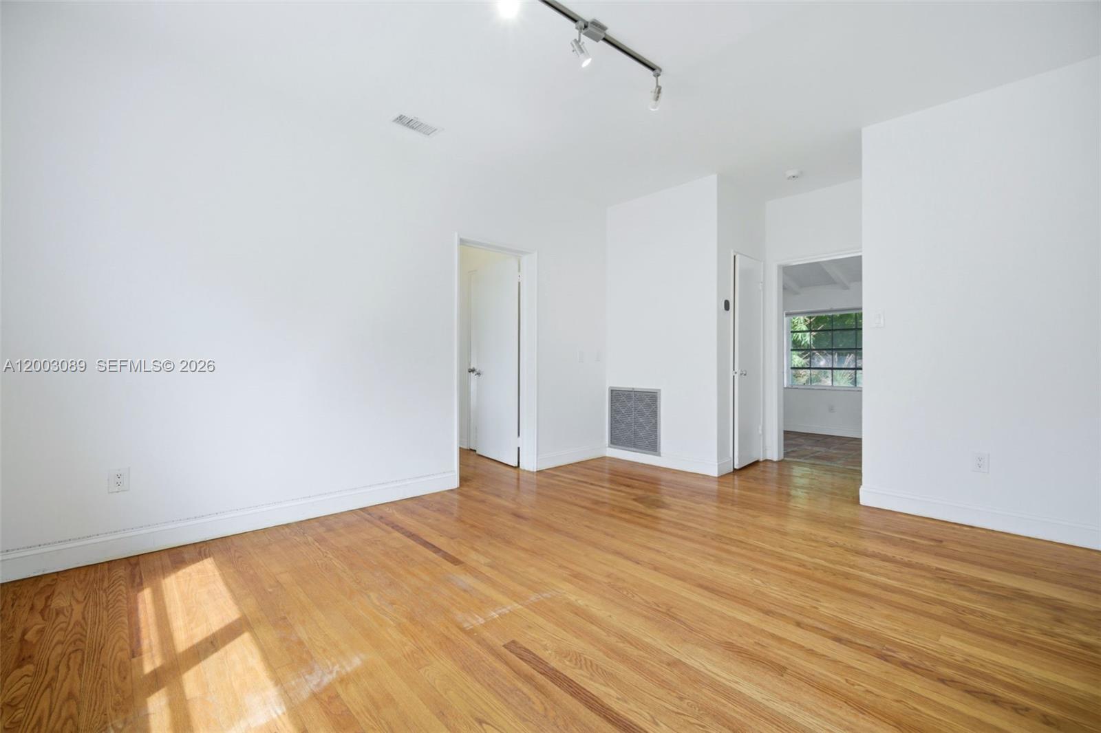 BRICKELL HAMMOCK UN 1 - Residential