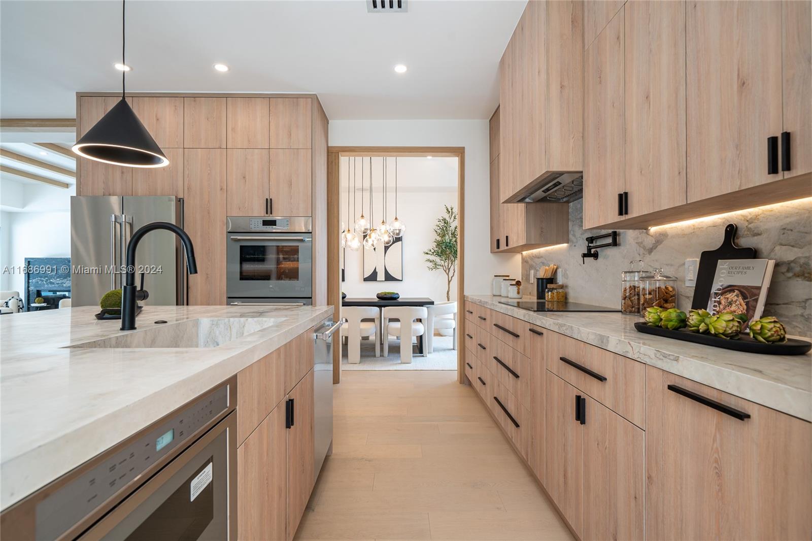 BREAKERS WEST 5 - Residential